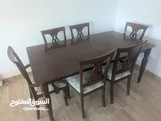  2 طاولة سفره 6 كراسي The One تنجيد جديد من المالك مباشره