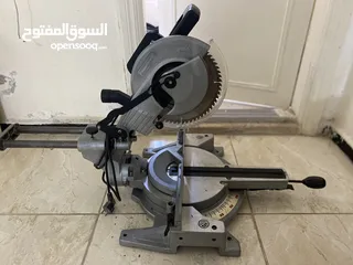  2 كمبرسر + مقص زاوية صناعي + فرد مسمار + فرد كلبس + خراقة + ماكينة فورمايكا