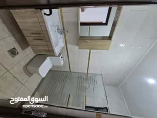 16 شقة يوبر ديلوكس طابق اخير مع روف مساحة 209 م ابو علندا إسكان الكهرباء