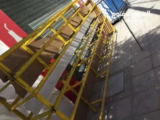  1 رفوف  عرض بضاعه + ثلاجه عرض