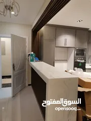  12 مطابخ المونيوم