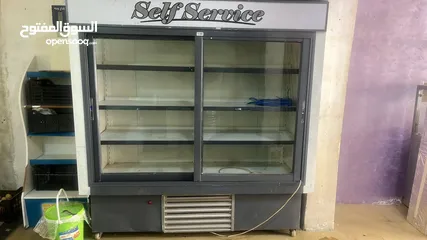  3 ثلاجة خدمة ذاتيه بلاط واجهات خشب مضغوط مراحيض أفرنجي شروات