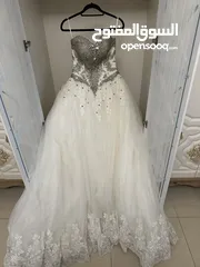  2 فستان زفاف ثقيل للبيع