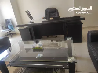  6 مكتب مدير جلد بحاجه لتنجيد