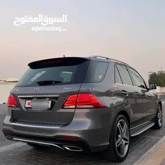  5 Mercedes-Benz GLE 400 model 2018 top option