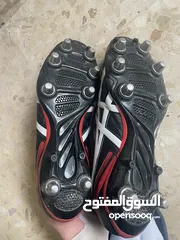  3 بوط ASICS اصلي جيد للكرة قدم