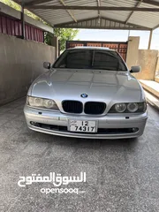  4 BMW 525 2003