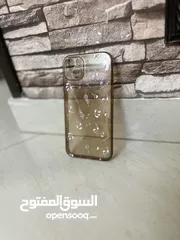  1 كفر ايفون 13 يناسب الاناث شفاف غامق مع اضافة ورود صغيرة