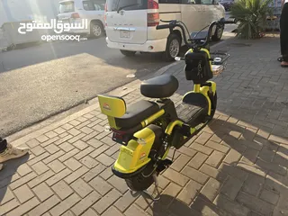  2 دراجه شحن اربع بطاريات