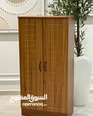  2 "خزانة أحذية أنيقة... تنظيم ومساحة في قطعة واحدة"