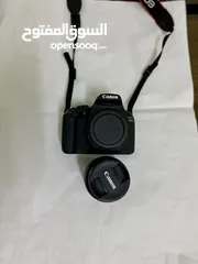  4 للبيع كاميرا canon eos 2000d نظيفة جدا