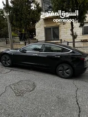  2 Tesla Model 3 Standard Plus 2019