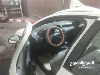  16 بيجو 206 2010 سيدان للبيع بشكل مستعجل