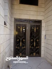  2 شقة طابق ثالث للايجار سكن عائلي سوبر ديلوكس منطقة هادئة مقابل جامعة العلوم التطبيقية 3 غرف نوم صالون