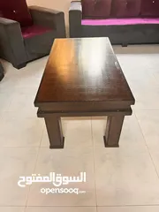  7 اثاث مستعمل بحالة جيدة (طقم كنب/ طاولة سفرة/ مزنون/ طاولة وسط/ براويز/ برداي)