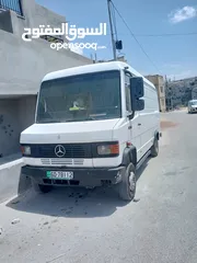  1 فان مرسيدس بنز