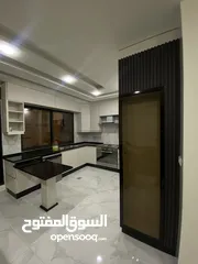  2 شقة مميزة للبيع في ضاحية الرشيد
