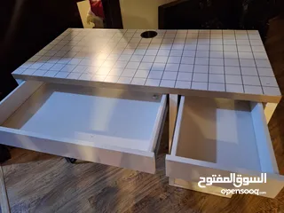  1 مكتب مستعمل للبيع