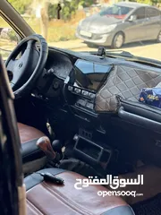  3 نيسان تيرانو 1995