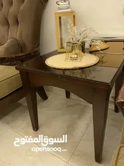  9 طقم كنب + طاولات مستخدم بحالة جديد انيق