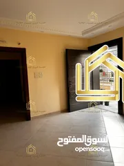  22 شقة سوبر ديلوكس ارضية مع حديقة