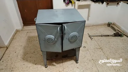  3 فرن عربي للبيع نظيف