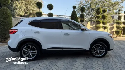  5 الصيني MG EHS ترخيص 2022 محرك 1500 هايبرد/plugin جير أوتوماتيك 284 حصان