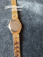  3 ساعة أوميغا فخمة بإطلالة ذهبية أنيقة