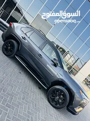  3 Toyota RAV4 SE 2022