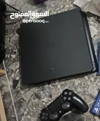  1 بلايستيشن 4 سلم مع ايد اصلية وكالة