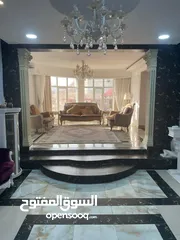  2 فيلا راقيه و فخمه مع مصعد ببوشر حي المنى