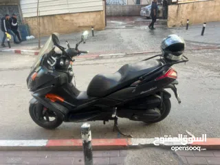  9 فزيا داون تاون رخصه كوساكي 300 مكسور عليها موجوده برام الله