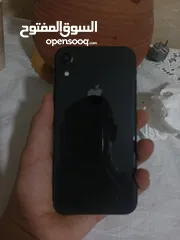  1 iPhone xr وكاله اقرا الوصف