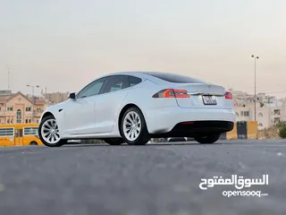  30 Tesla Model S Long Range Plus 2020 White interior