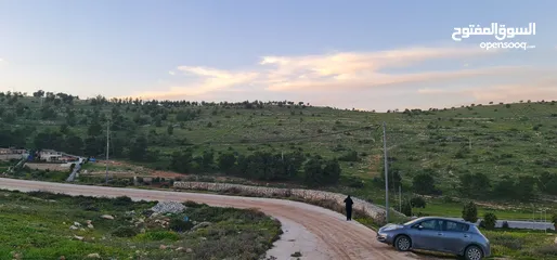  2 من المالك: نمرة ارض 2 دونم مميزة جدا فوق شارع اتستراد اربد عمان بمكان مميز واطلاله مميزه