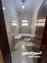  14 شقة للبيع في صويلح  طلوع سامح مول 150 متر طابق ارضي  3 غرف نوم، صالة وصالون و كراج و مخزن و حمايات