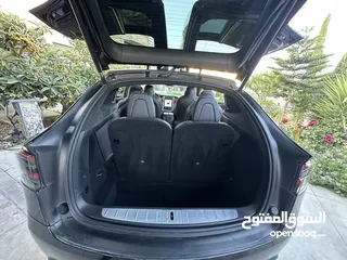  11 Tesla Model X وارد الشركة مميزة جدا