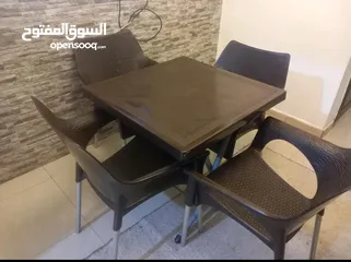  1 طاولة وكراسي