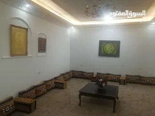  5 منزل مستقل مفروش للايجار للطلاب الخليجيين او العائلات الخليجية فقط