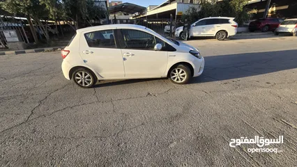  2 تويوتا يارس هايبرد  Toyota yaris hybrid