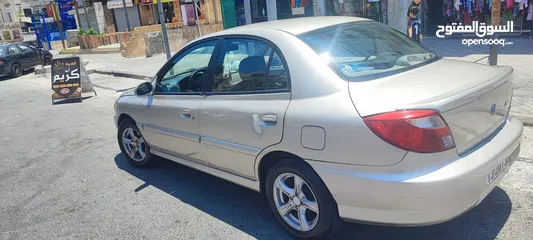  7 كيا ريو 2001 نظيفة جدا للبيع