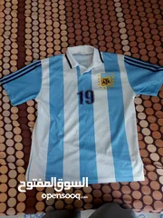  3 هولندا فإن نيستلروي +الارجنتين كريسبو+برشلونة تشافي ففط ب11