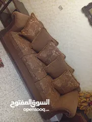  4 طقم كنب بحاله جيده جدا للبيع المستعجل