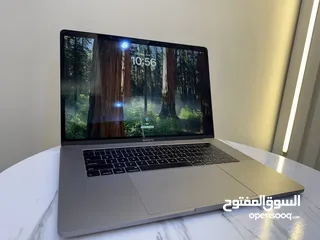  1 Apple MackBook Pro 2019