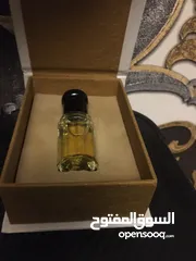  6 عطر و عود للبيع 