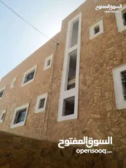  18 تركيب جميع انواع الحجر والشحف وجميع انواع الديكورات في داخل انحاء المملكه