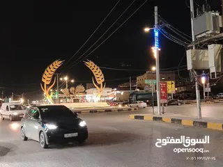  4 مخزنين عدد 2 للايجار بقرب من مجمع عمان وشارع اربد الحصن ودوار اليوسفي وقهوة هيبرد حلويات ميدان شامي