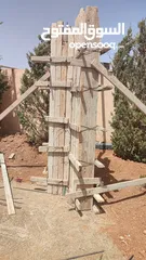  1 المعماري لتنفيذ جميع اعمال الطوبار والحجر وكحلة الحجر،والصيانة العامة