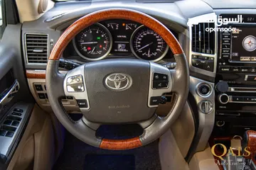  11 Toyota Land Cruiser 2013 VX-R  السيارة بحالة الوكالة و مميزة جدا