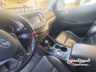  4 هيونداي توسان ترخيص 2017 بحالة الوكالة بسعر حرق